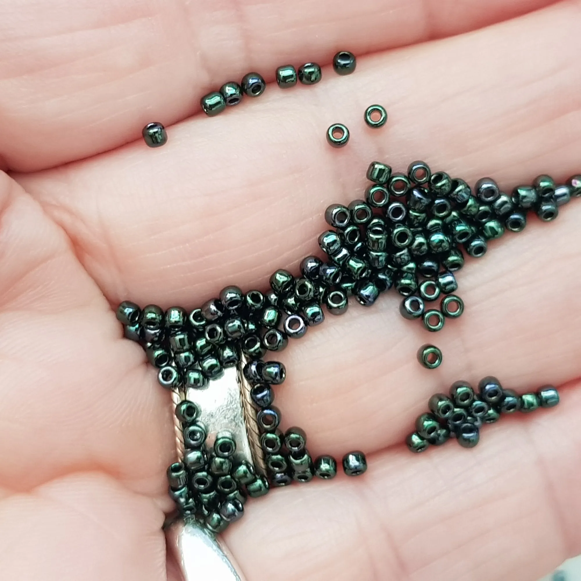 11/0 TR-89 Moss Metallic 10g/30g Round Toho Seed Beads | Beading Supply