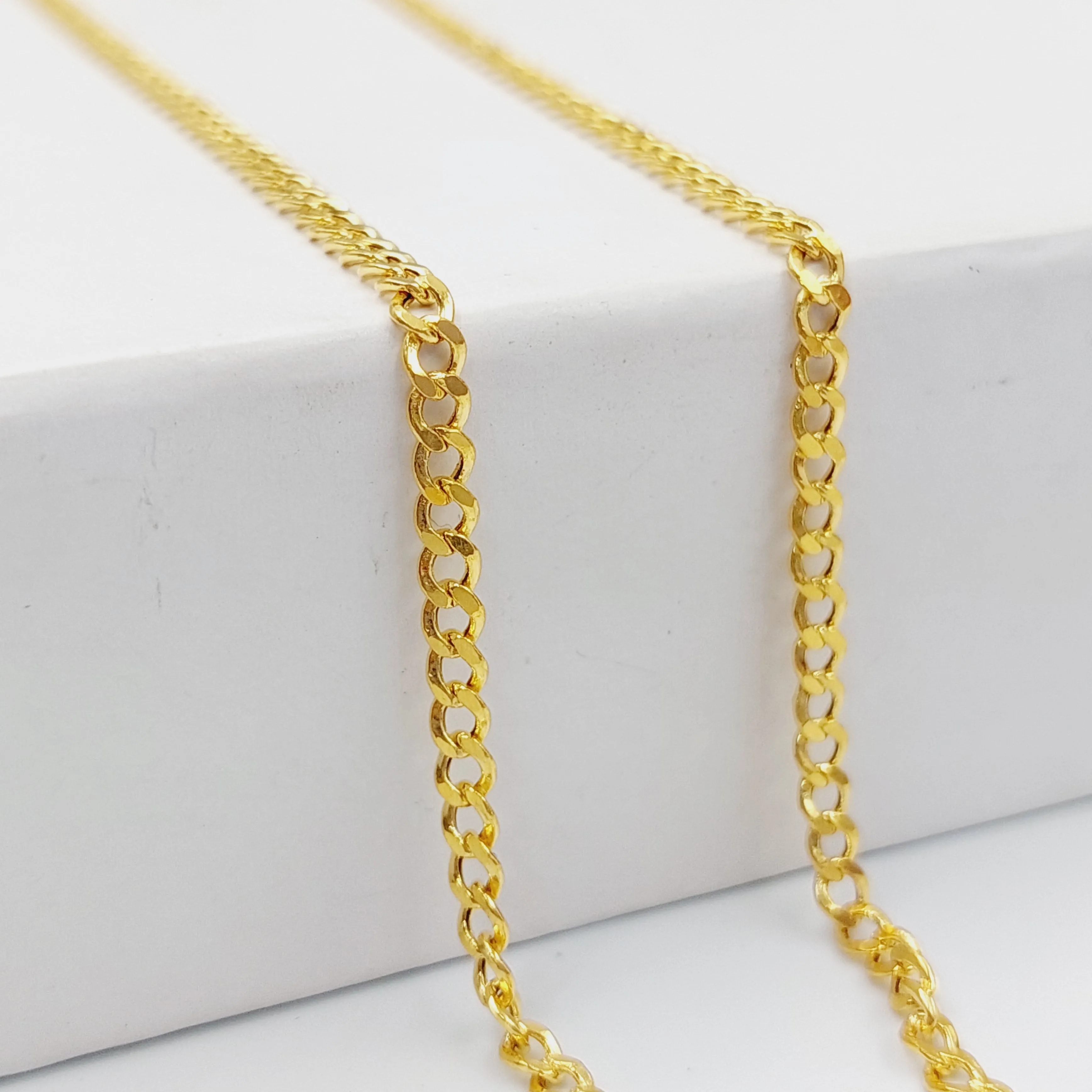 (2.5mm) Figaro Chain 50cm