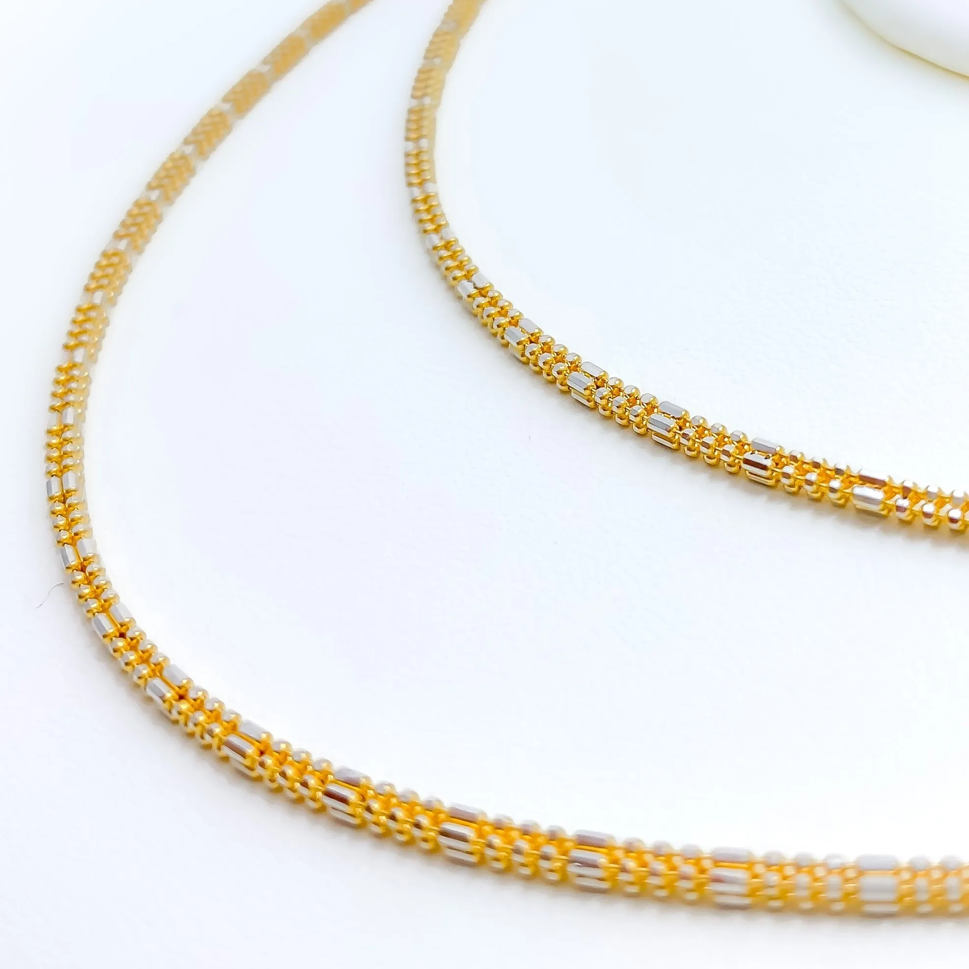 Alternating Two - Tone 22K Gold Chain - 18"