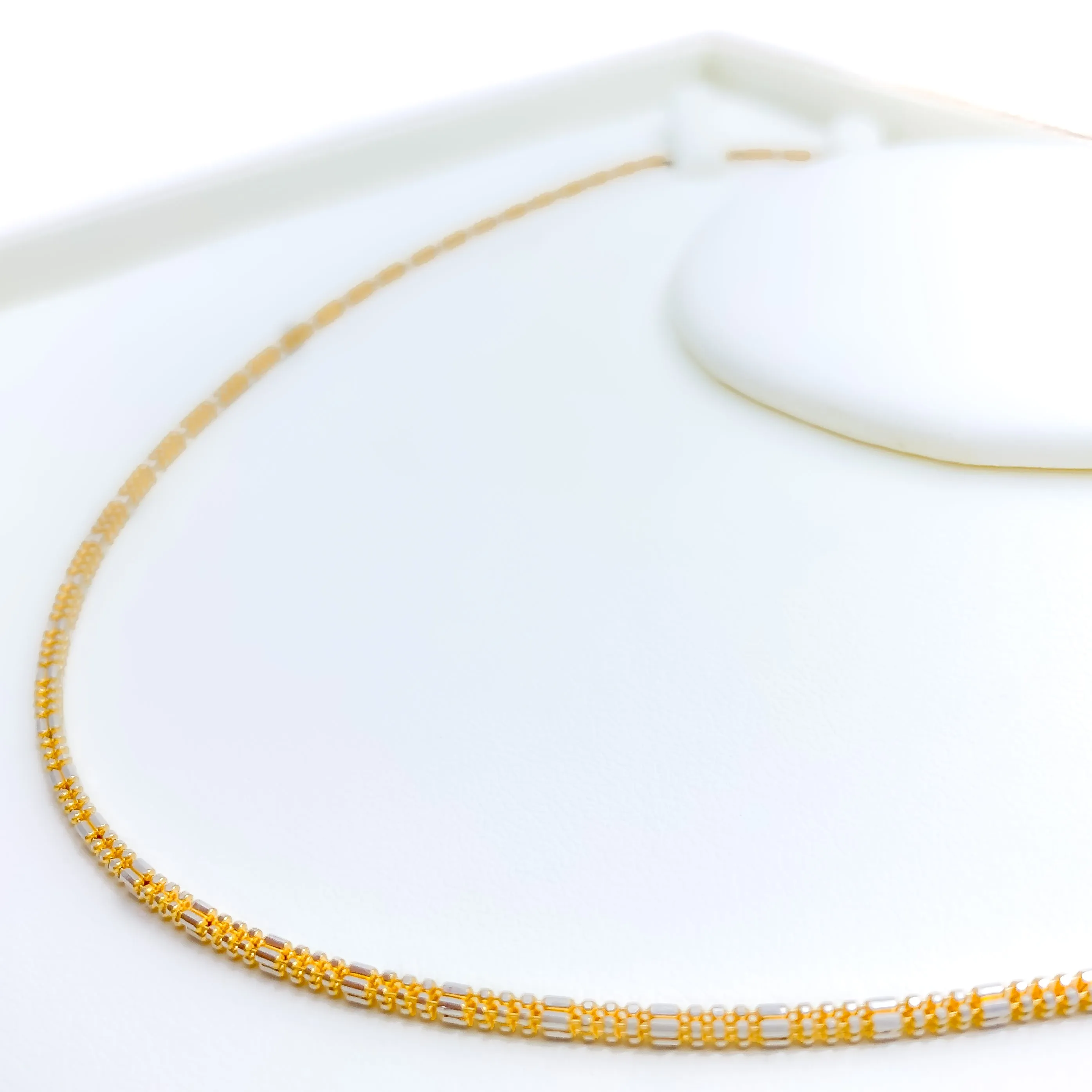 Alternating Two - Tone 22K Gold Chain - 18"