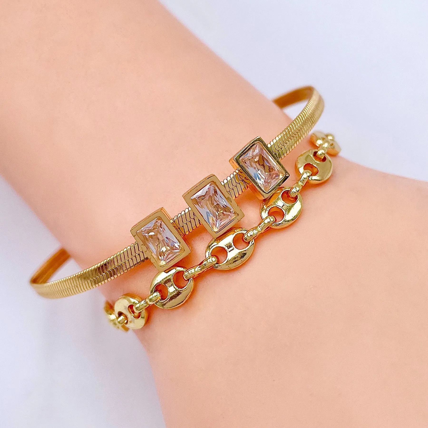 Baguette Solitaire 18K Gold Cubic Zirconia Anti Tarnish Snake Layer Chain Bracelet For Women