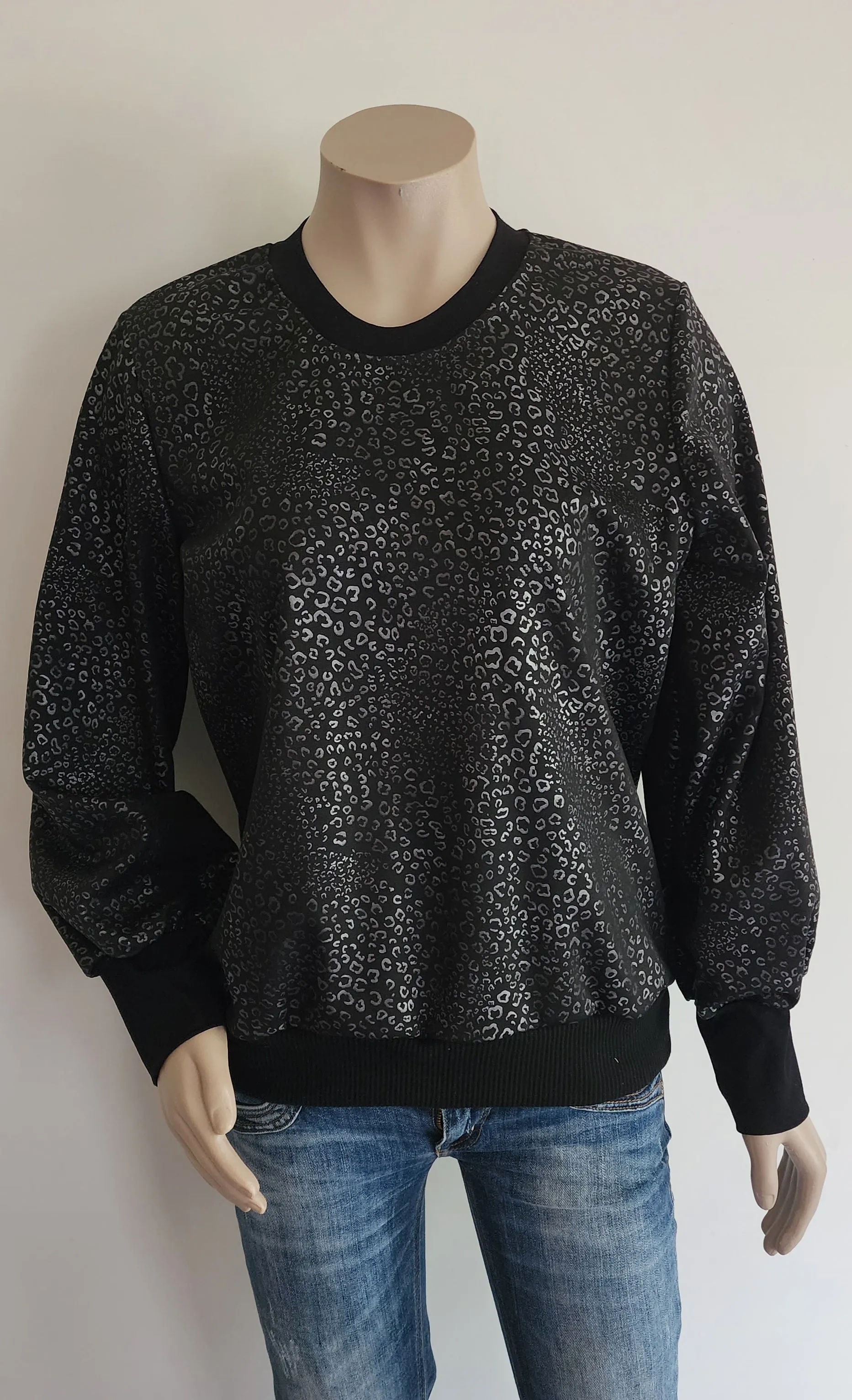 Black Animal Metalic Print  Sweatshirt