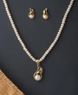 Classy Real Pearl Necklace Set