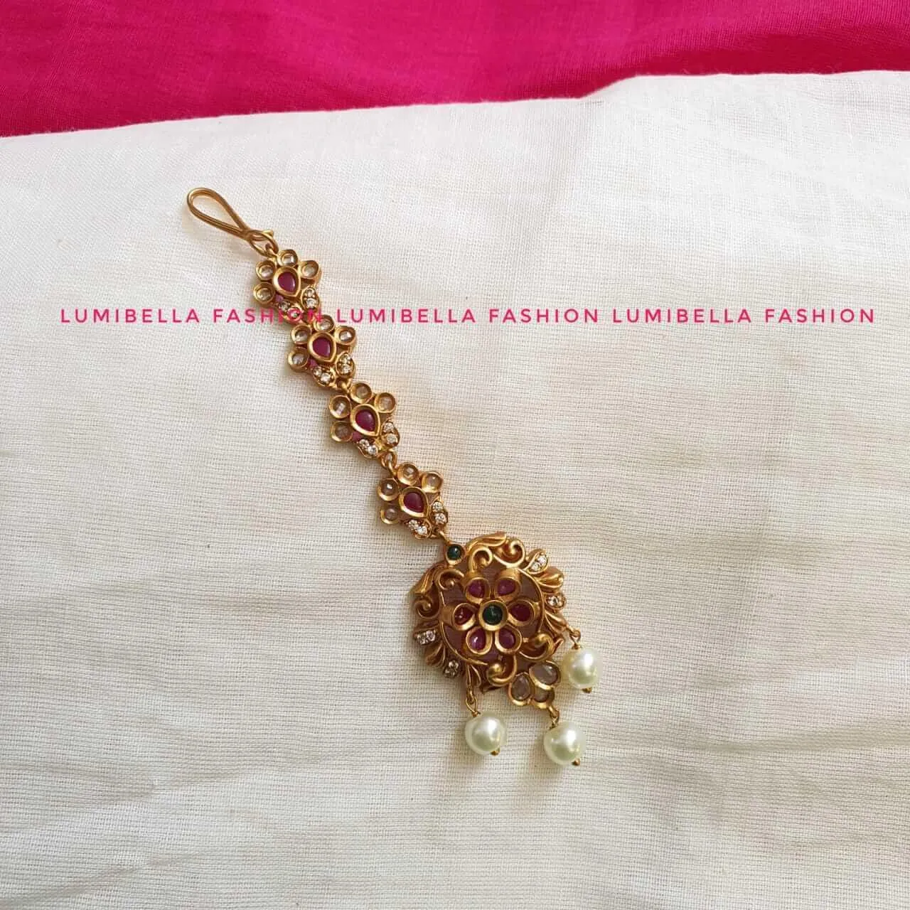 Floral Small Nethi chutti With Pearls