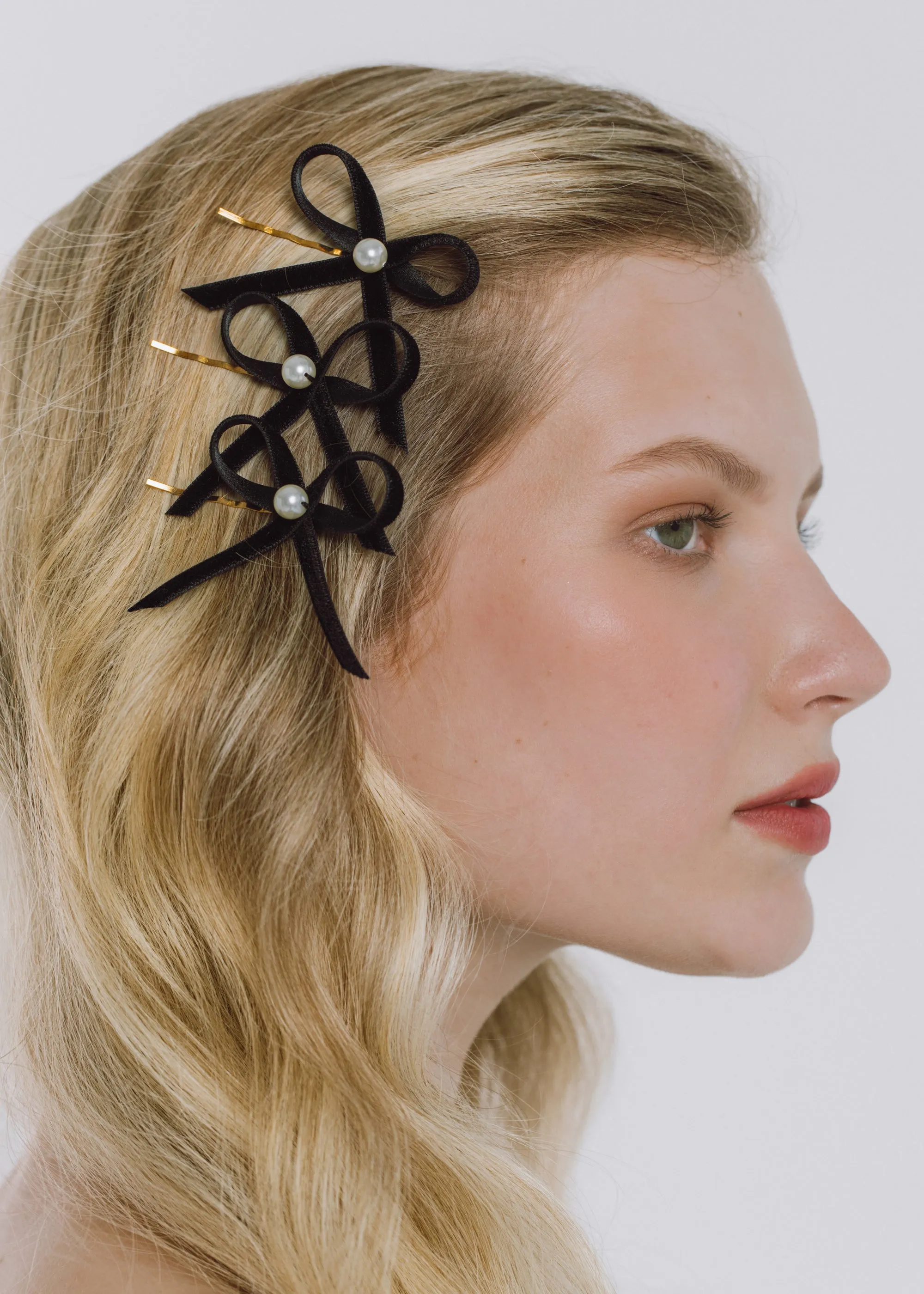 Kenna Bow Bobby Pin Set -- Black