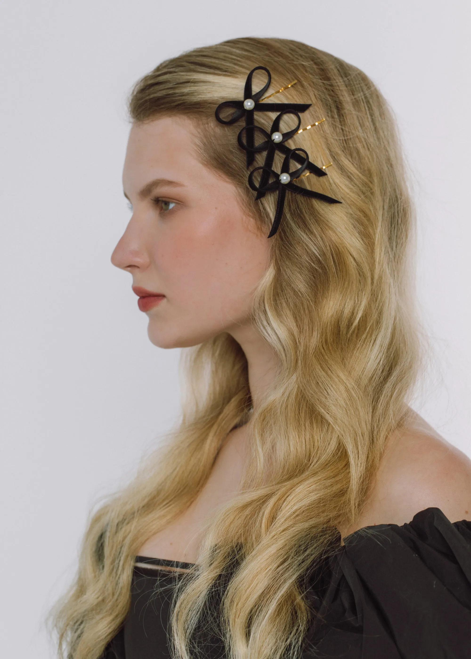 Kenna Bow Bobby Pin Set -- Black