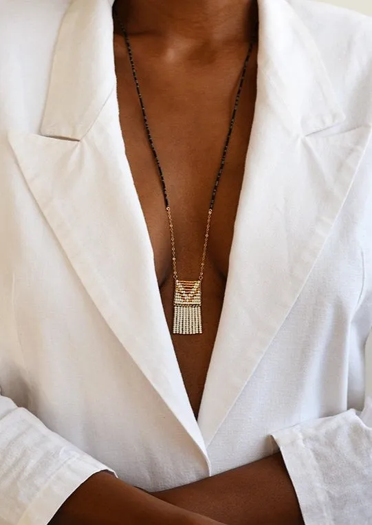 Long V Olakira Necklace  - PEARL/GOLD/BLACK MOTTLE