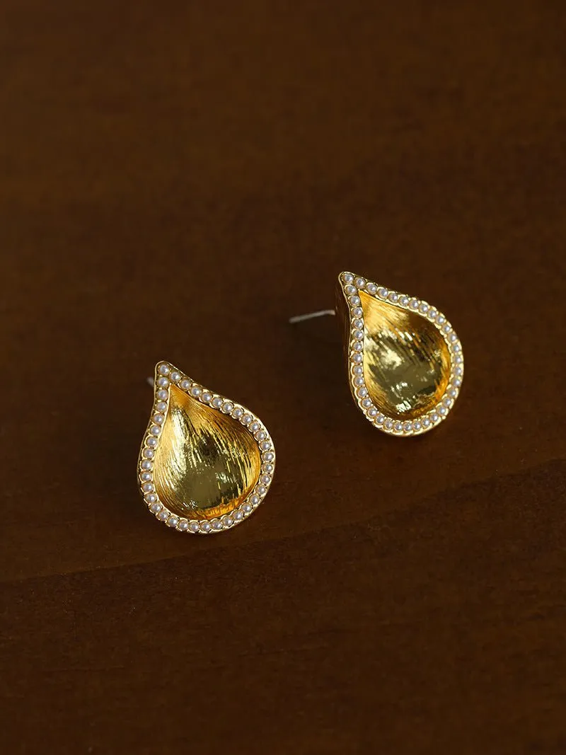 Medieval Vintage Water Drop Pearl Stud Earrings