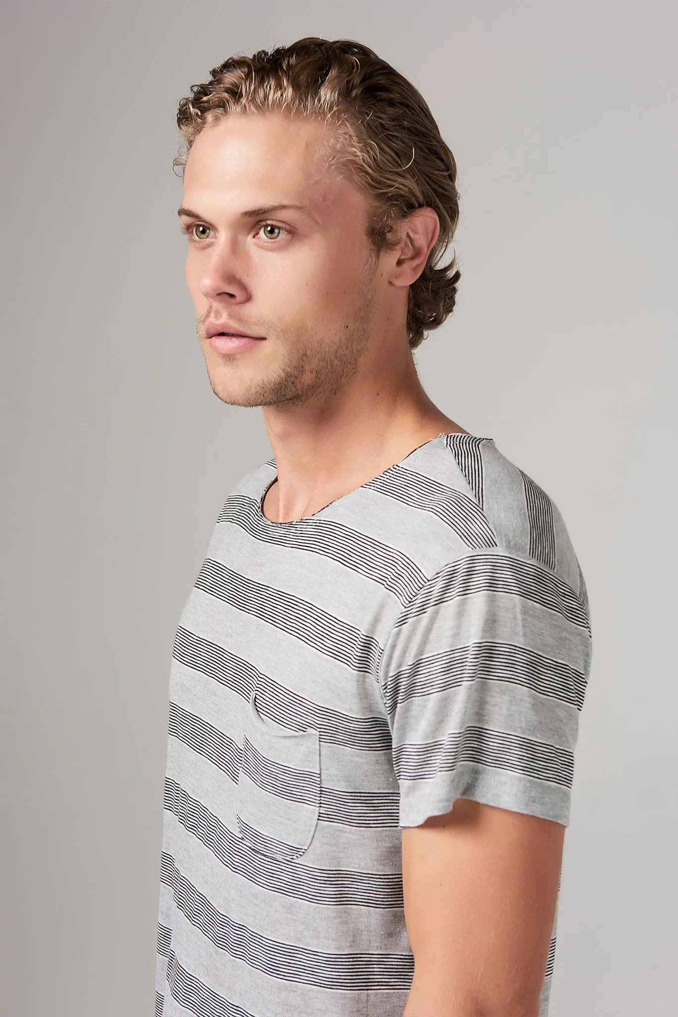 MEN'S POCKET SAILOR CREW NECK TEE - RETRO STRIPE