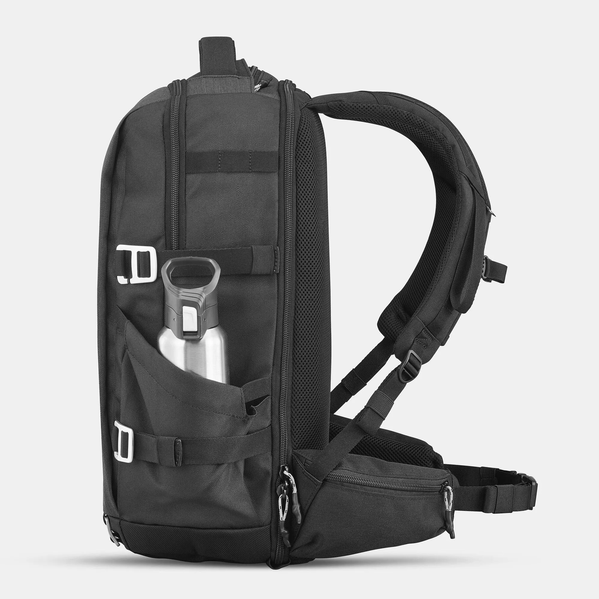 High-Quality Quechua NH Explorer 900: Durable and Secure Focus Camera Backpack for Adventurers and Photographers