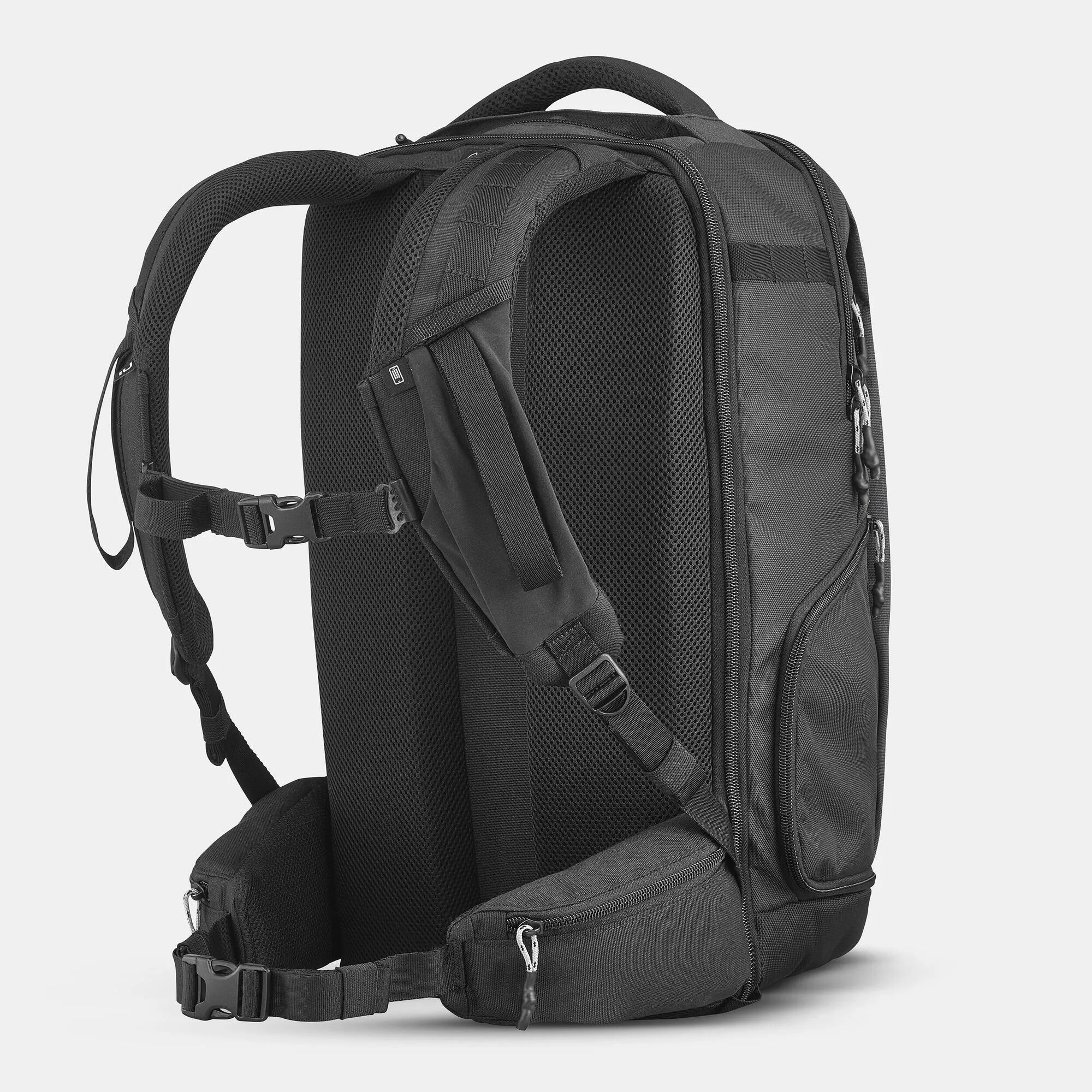 High-Quality Quechua NH Explorer 900: Durable and Secure Focus Camera Backpack for Adventurers and Photographers