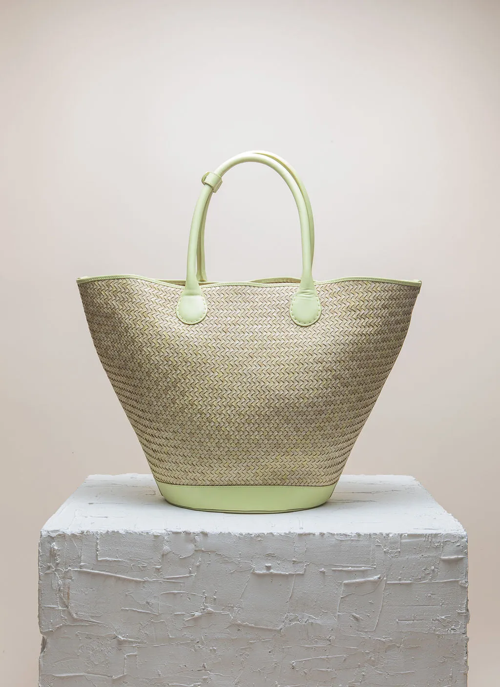 SANDHI L Mellow Green Twill Tote bag