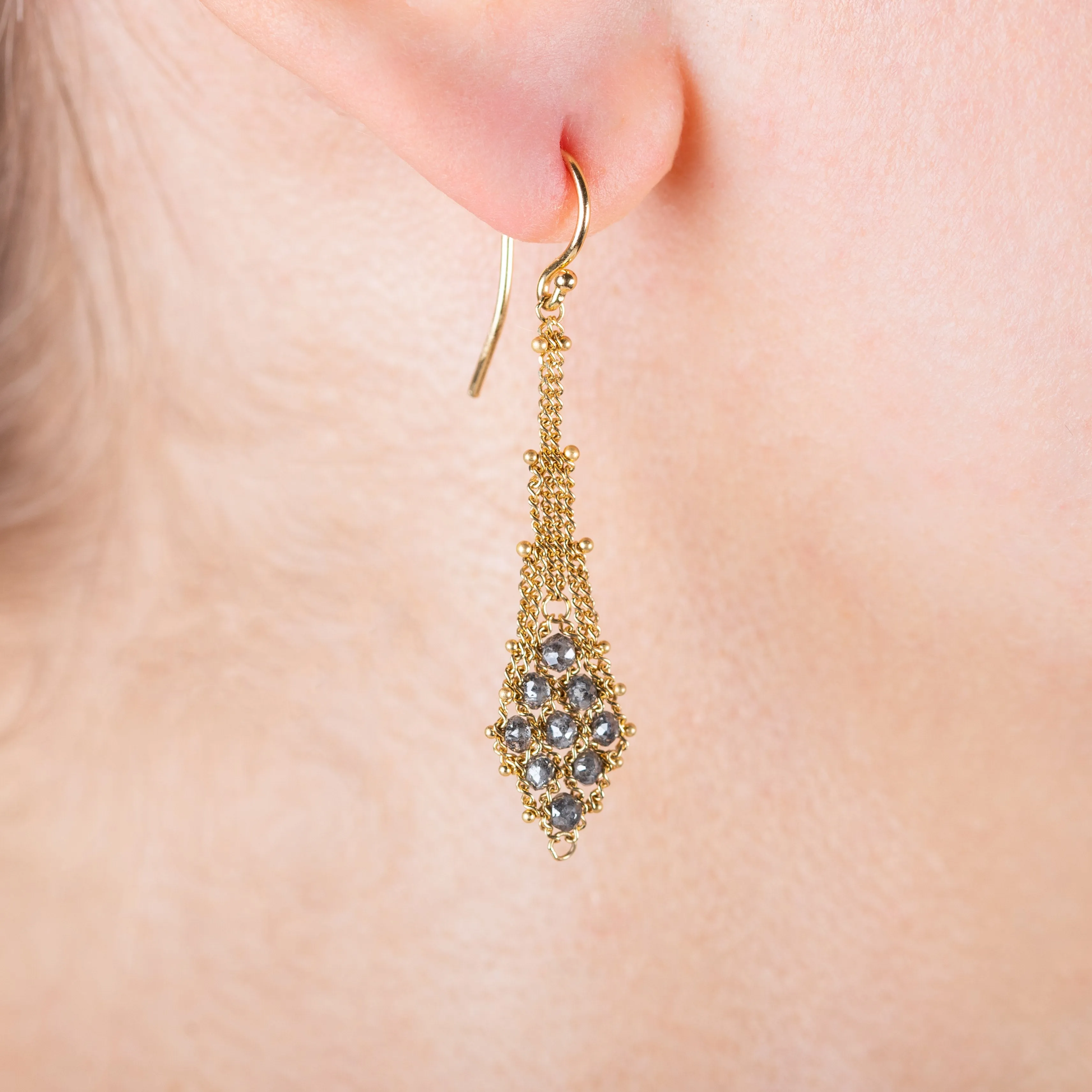 Suspended Lattice Earrings in Grey Diamond