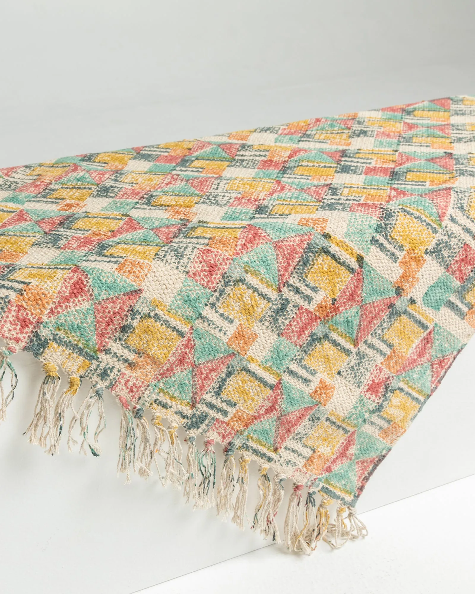 Tassel Rug - Mid-century Soft