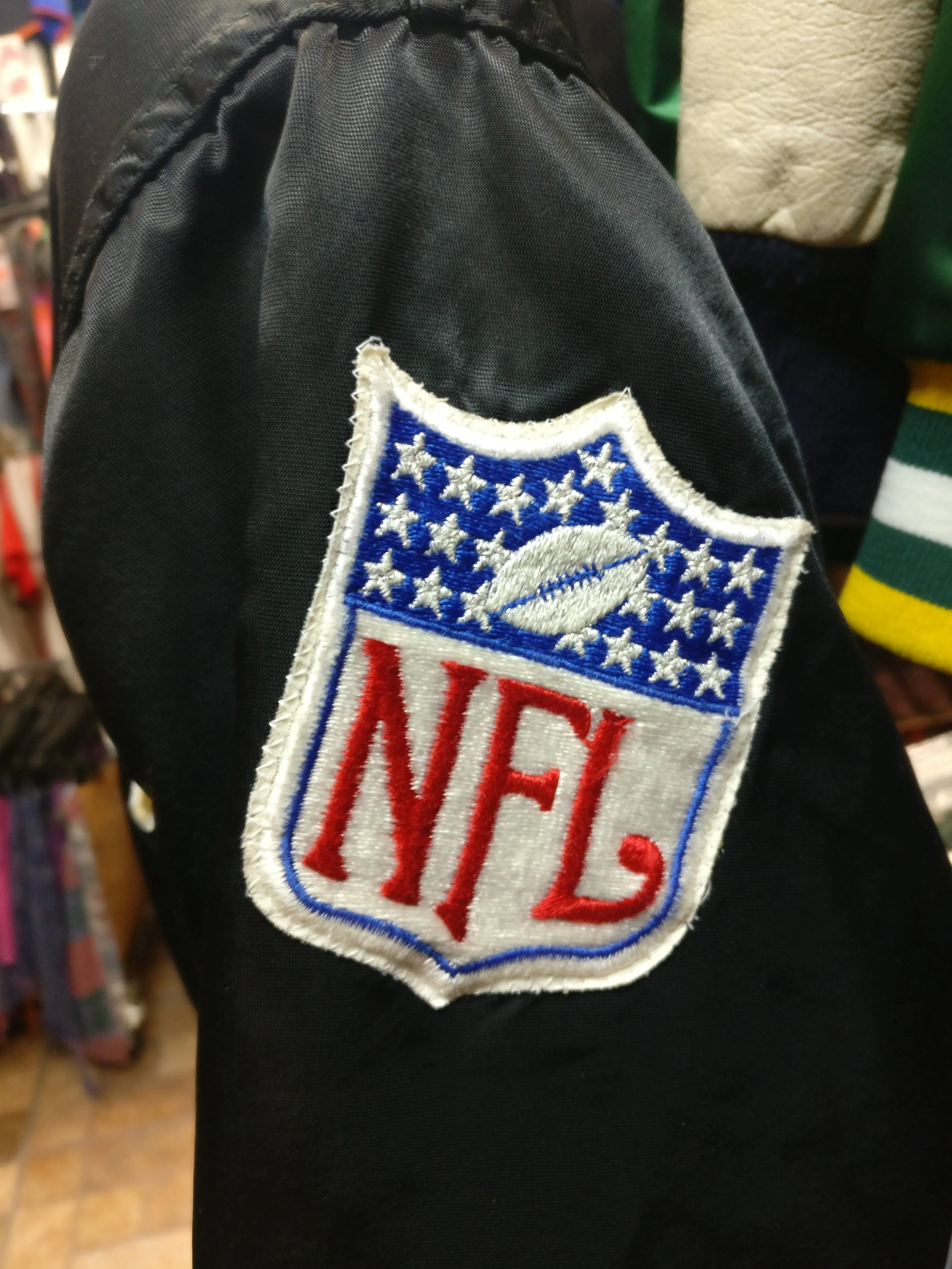 Vtg 80s NEW ORLEANS SAINTS NFL Back Embroidery Starter Nylon Jacket M